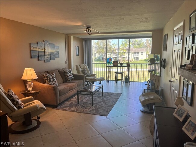 Building Photo - 1085 Forest Lakes Dr