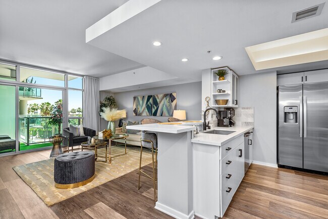 Foto del edificio - 13700 Marina Pointe Dr