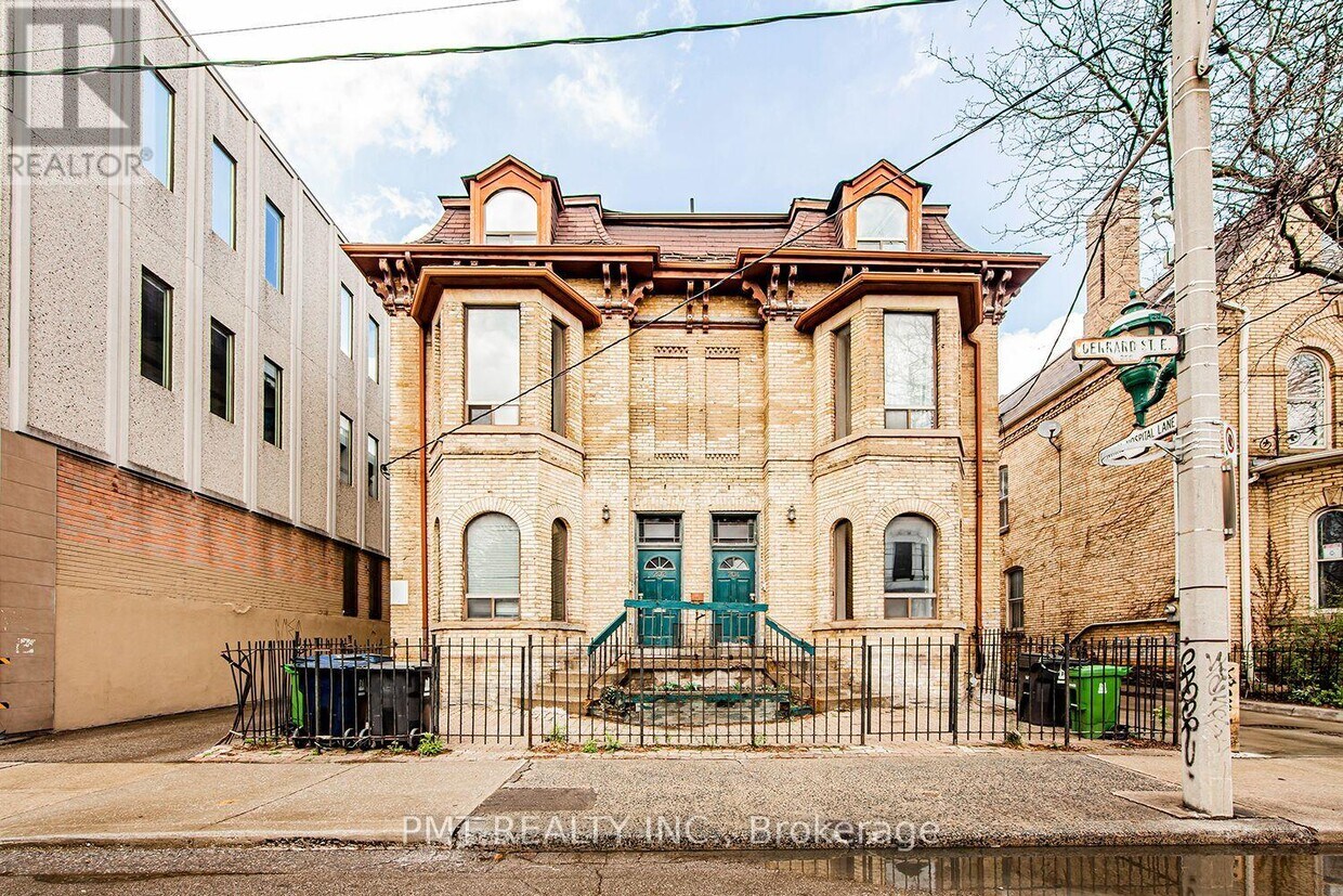 Primary Photo - 204-204 Gerrard St E