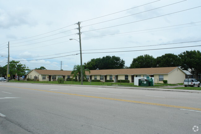 Building Photo - Toney Penna Apartments