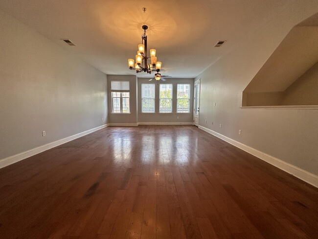Building Photo - 75 Shoemaker Ct