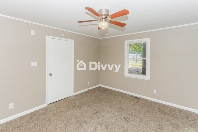 Building Photo - 111 Wisconsin Ave, Warner Robins, GA 31093...