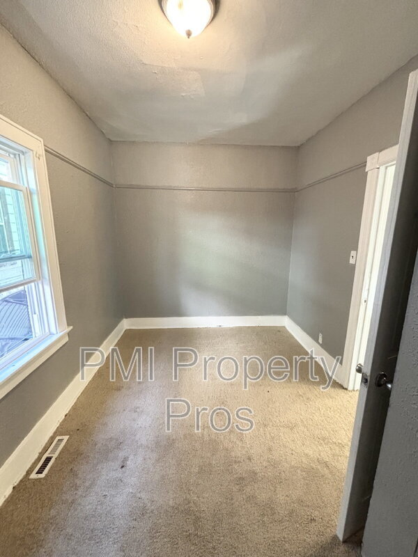 Building Photo - 2838 N 16th St