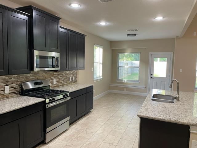 Building Photo - 18231 Willow Edge Dr