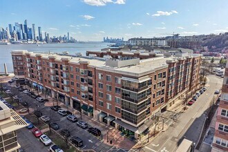 Building Photo - 22 Ave at Port Imperial