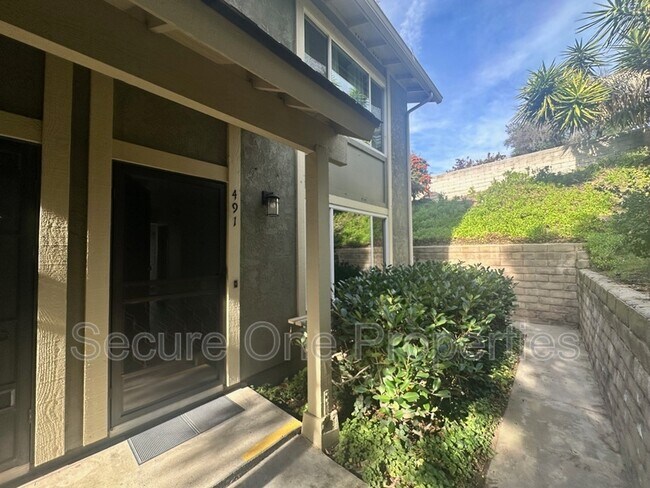 Foto del edificio - 491 Serento Cir