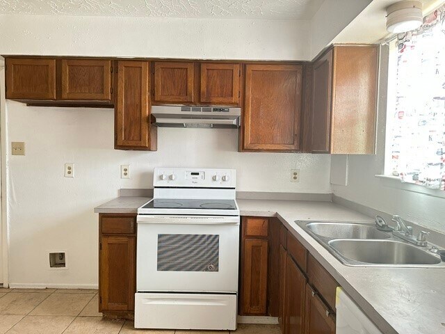 Foto del edificio - 402 Juniper Ct