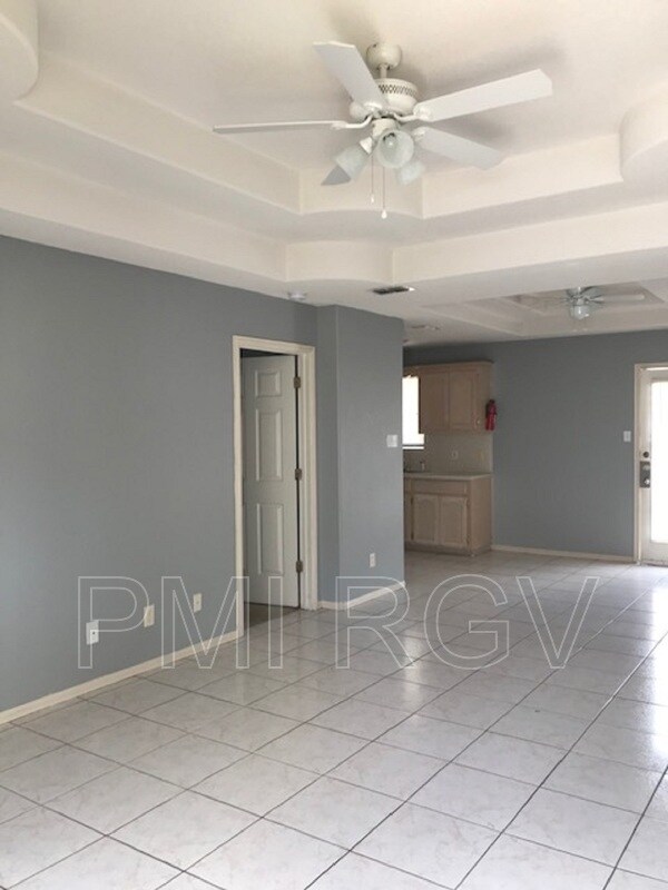 Foto del edificio - 700 Sandpiper Ave
