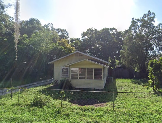 Primary Photo - 8003 N Gomez Ave