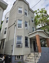 Building Photo - 475 S 19th St