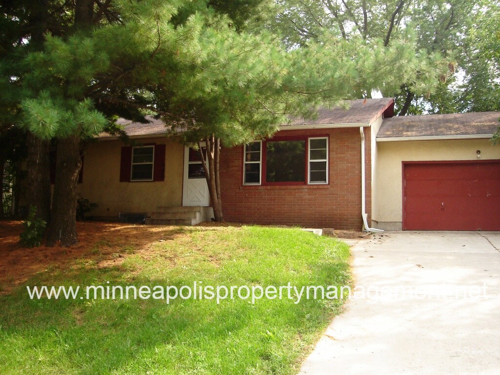 990 Transit Ave, Roseville, MN 55113 House Rental in Roseville, MN