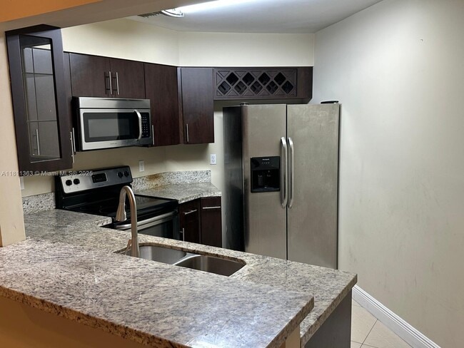 Foto del edificio - 10245 NW 9th St Cir