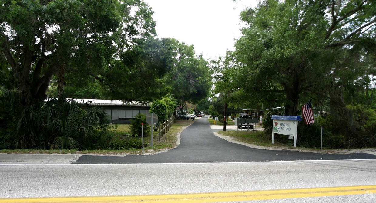 Primary Photo - Hibiscus Mobile Haven