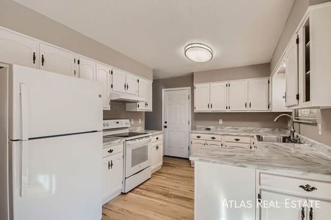 Foto del edificio - 886 S 11th Ave