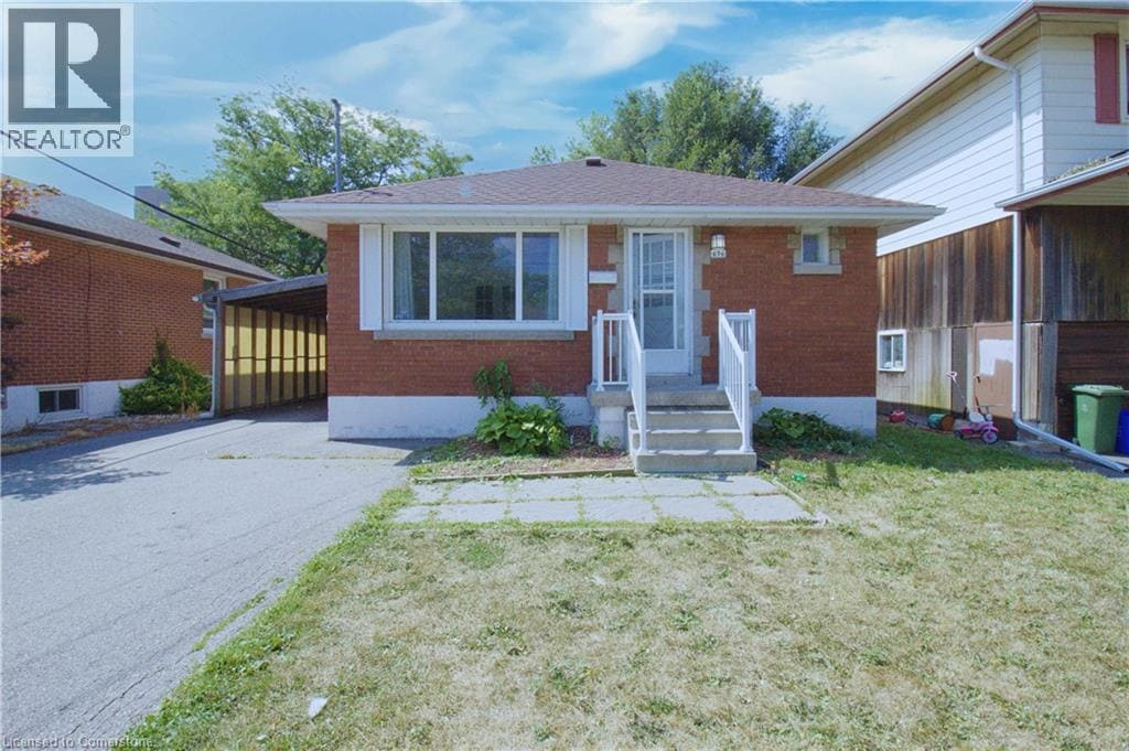 Photo principale - 696 9th Ave