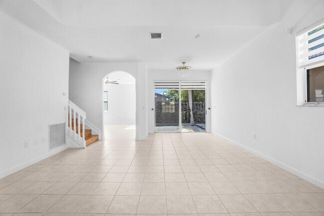 Foto del edificio - 9002 SW 214 LN