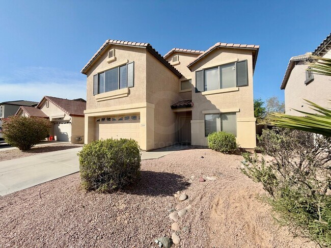 Building Photo - 5006 W Desert Dr