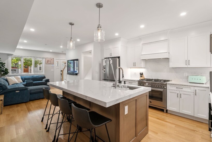 Foto principal - 443 E 6th St