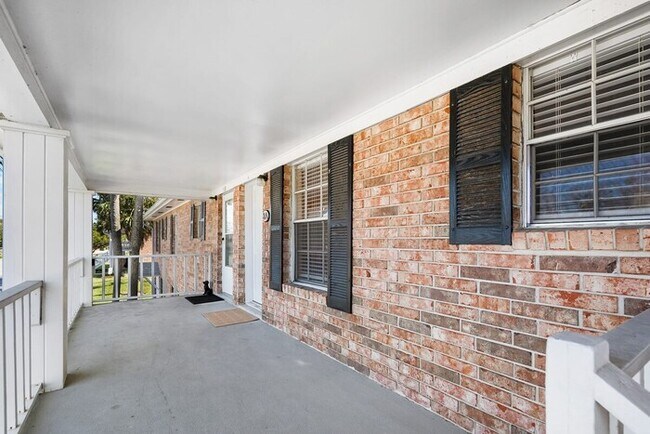 Building Photo - 405 Flagler Blvd