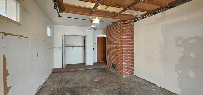 Building Photo - Adorable 2 bedroom/ 2 bath home for rent