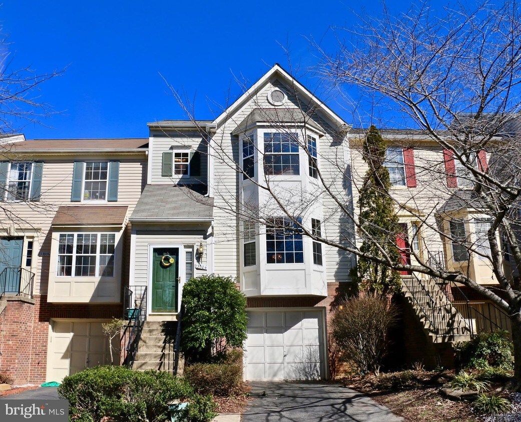 Primary Photo - 13504 Canada Goose Ct