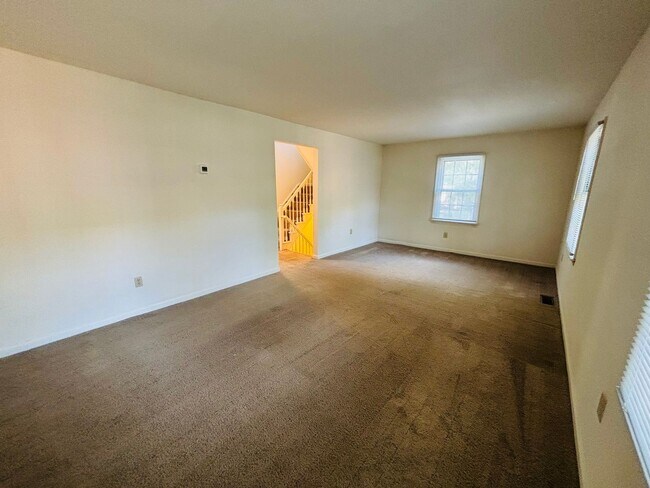 Foto del edificio - 218 Huntington Ln