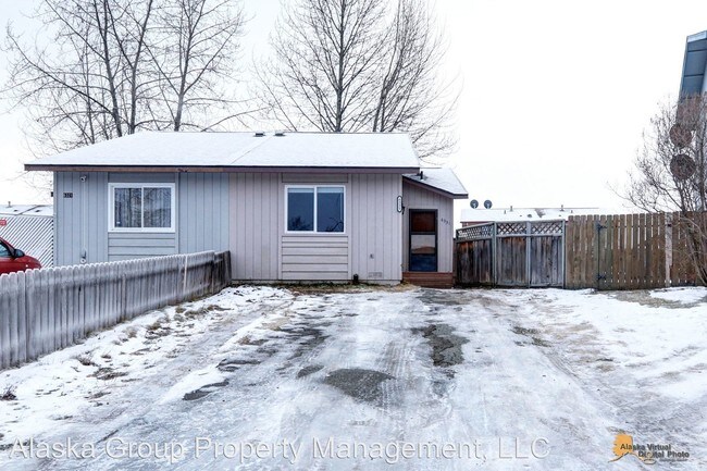 Building Photo - 2 br, 1 bath House - 6331 Newt Dr.
