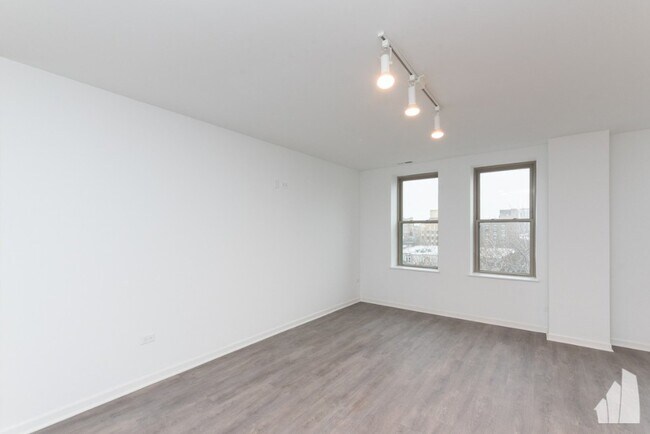 Foto del edificio - 939 W Winona St