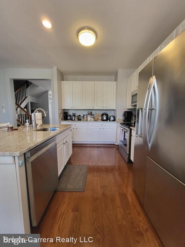 Building Photo - 3 br, 2.5 bath House - 21054 Roaming Shore...