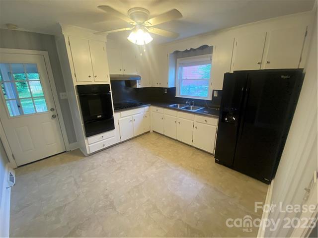 Foto del edificio - 3633 Kempton Pl
