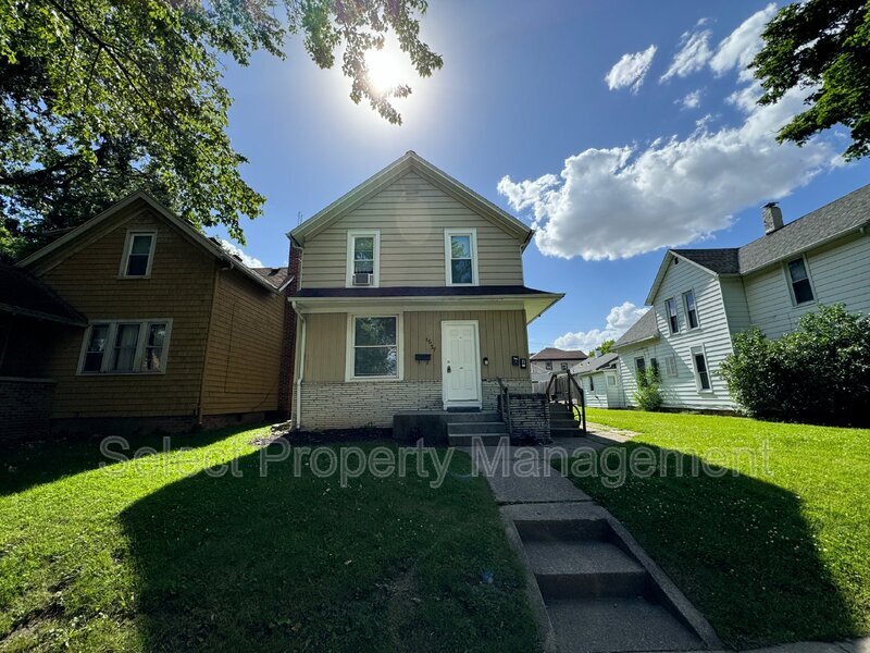 Primary Photo - 1637 St Marys Ave