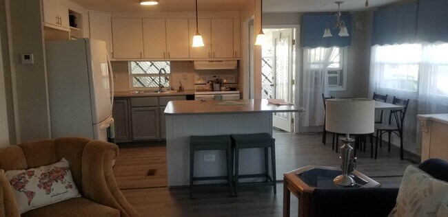 Foto del edificio - 3126 Joline Dr