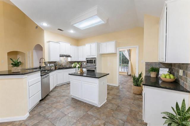 Foto del edificio - 672 Channel Ridge Dr