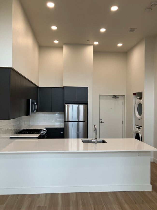 Building Photo - Solace