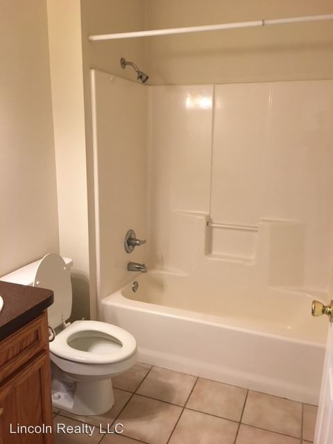 Foto del edificio - 3236 Oak Garden Dr