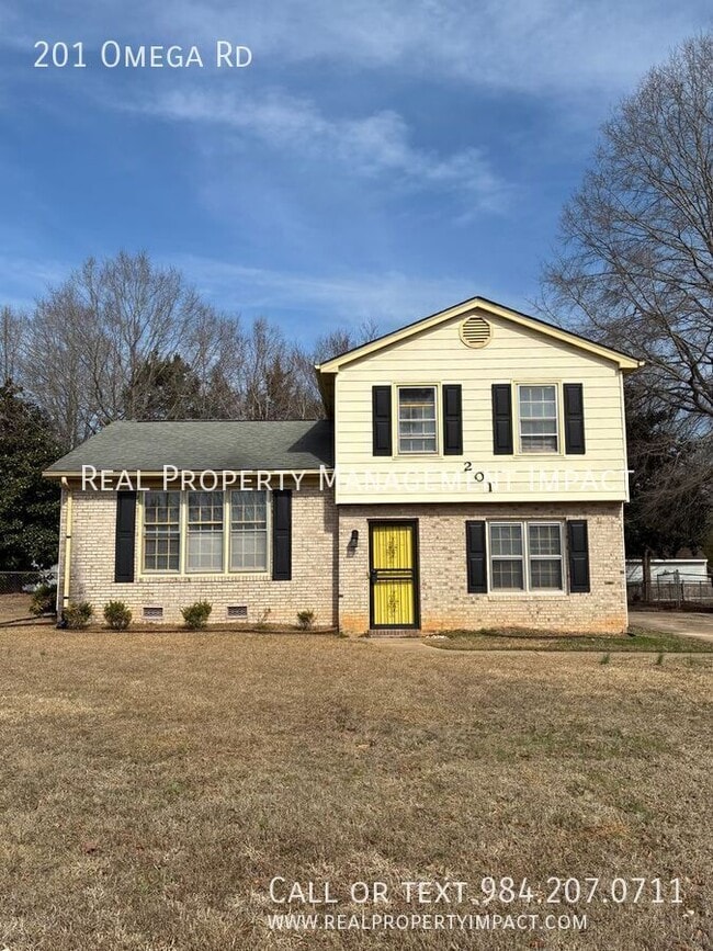 Building Photo - 201 Omega Rd