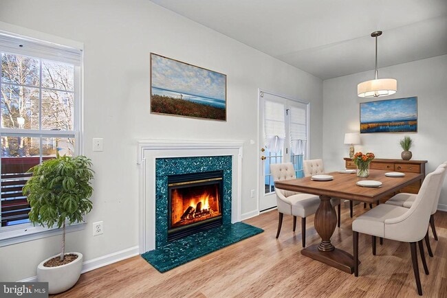 Building Photo - 10159 Elgin Way