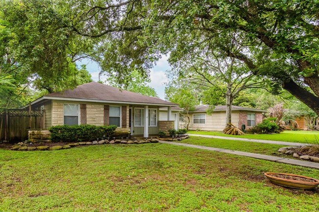 Foto del edificio - 3315 Cloverdale St