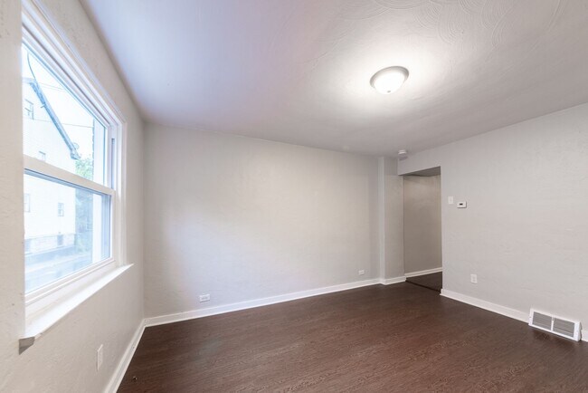 Foto del edificio - 741.5 Proctor Wy