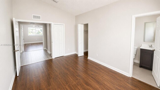 Foto del edificio - 2202 SE 23rd Terrace