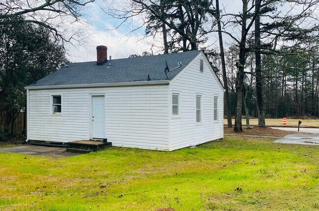 Foto del edificio - 1361 Hull Rd