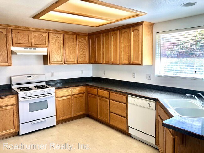 Building Photo - 3 br, 2 bath House - 8582 Bolero Drive