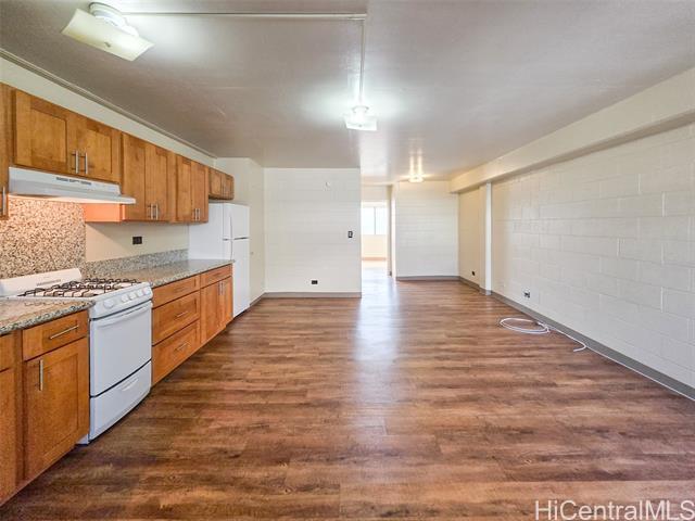 Foto del edificio - 526 N School St