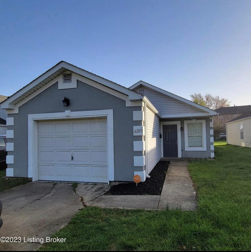 4215 Lambert Ave, Louisville, KY 40218 House Rental in Louisville, KY