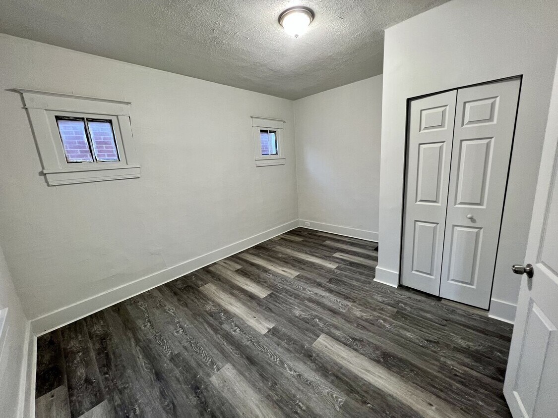 Primary Photo - Renovated 3 Bed 1 Bath Home in Louisville ...