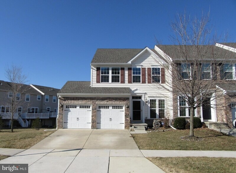 Foto principal - 1305 Madison Ln