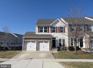 Building Photo - 1305 Madison Ln