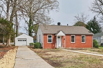 Building Photo - 101 Rosewood Dr