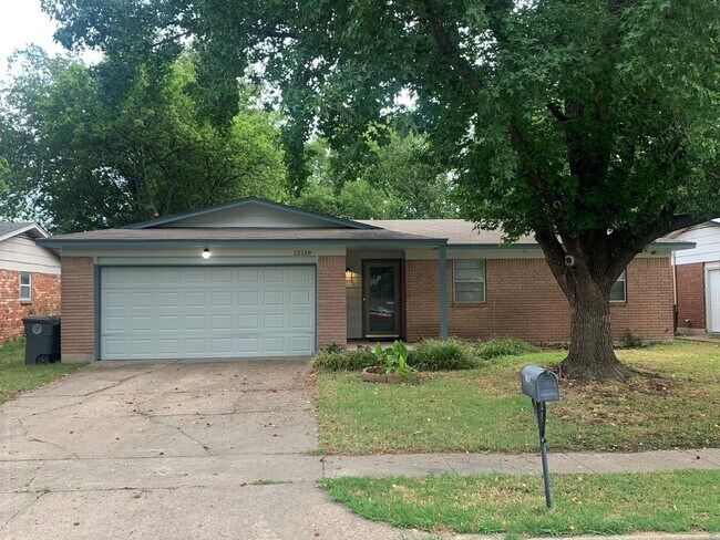 Foto del edificio - Super clean 3 bed 1 bath in Tulsa Schools