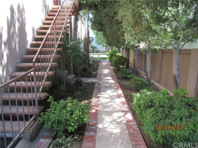 Building Photo - 1152 10th St